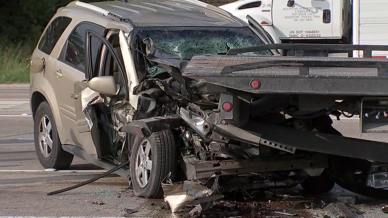 Father charged after alleged DWI crash kills son