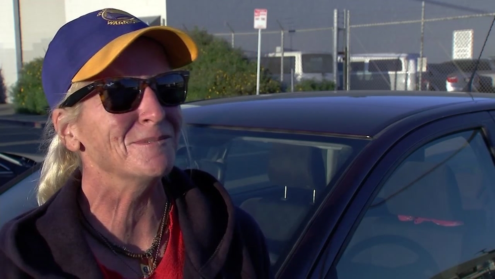 ABC7 viewers help Oakland woman living in her car get new start