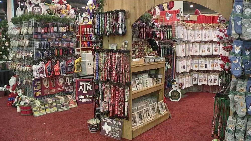 ABC13's Chelsey Hernandez helps you Stretch Your Dollar at this year's Nutcracker Market