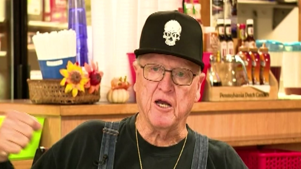 Western NC man man punches bear in nose to survive attack