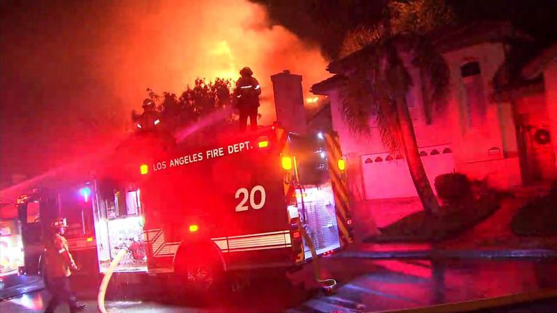 Oak Park Multiple Homes Burned By Woolsey Fire In Ventura County Abc7 Los Angeles