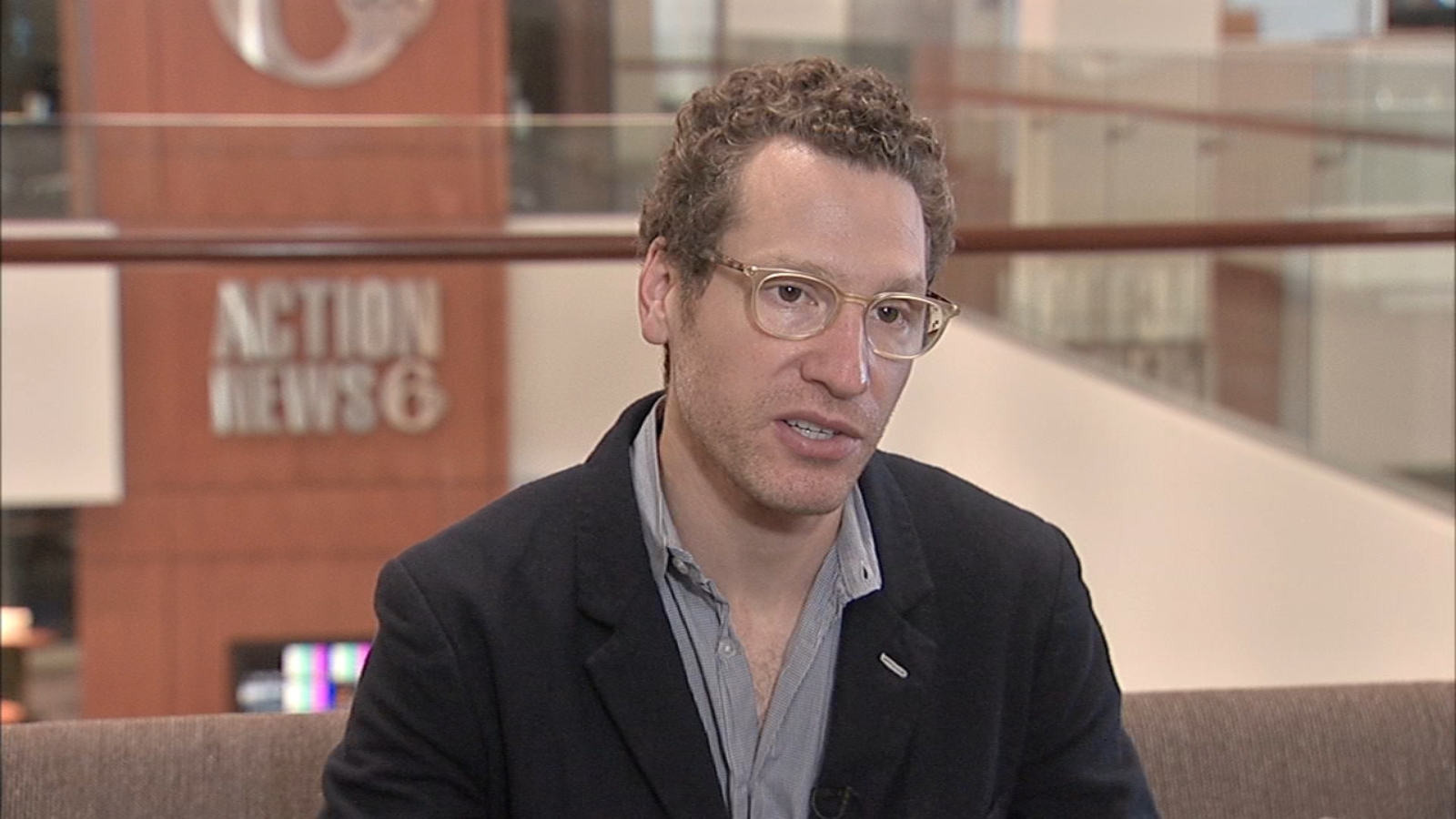 Director Gabe Polsky speaks about &lsquo;In Search of Greatness&rsquo; - 6abc