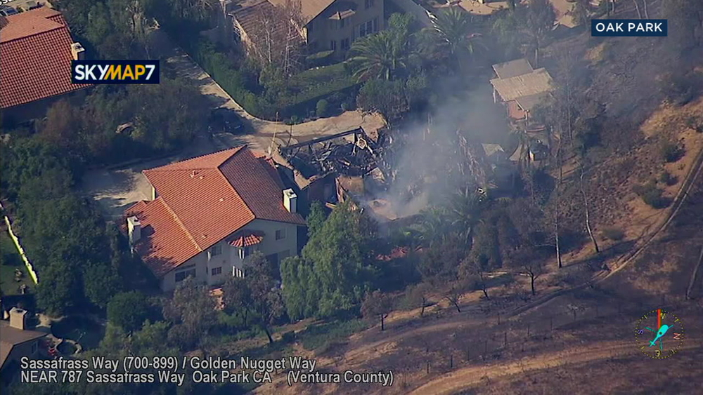 Woolsey Fire: AIR7 HD tour of Oak Park, Bell Canyon