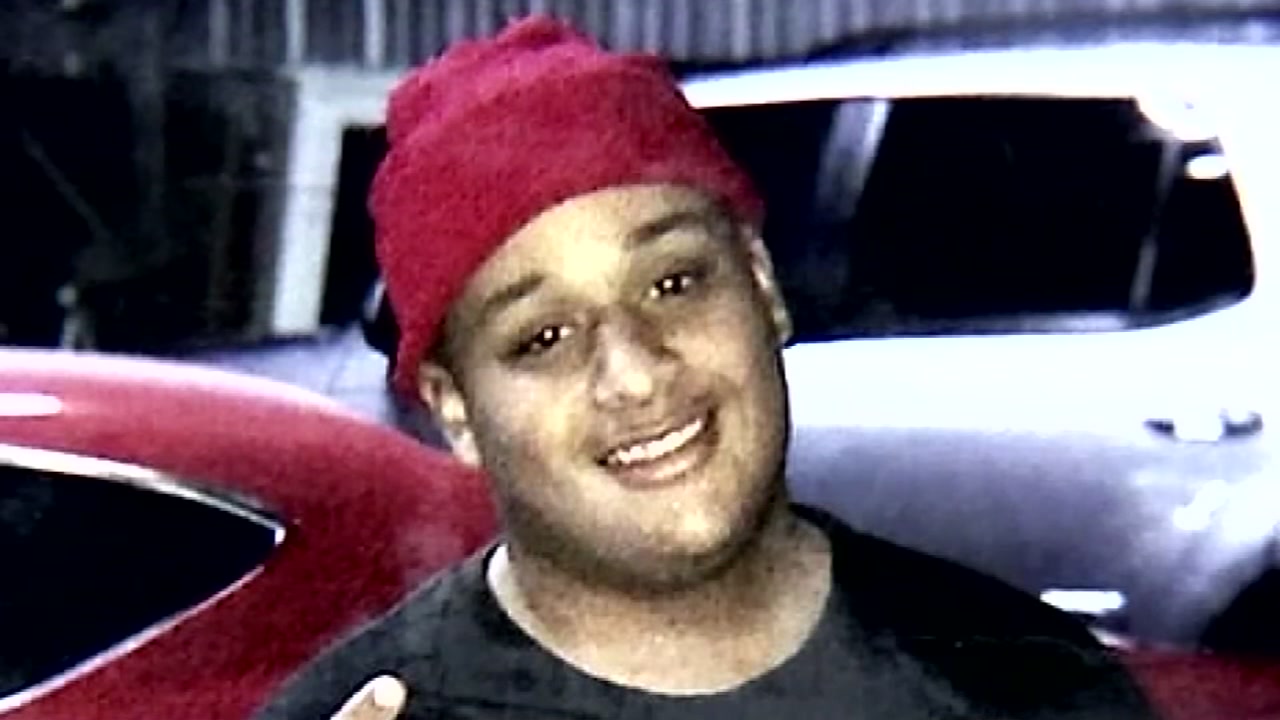 Police continue to search for Lamar student's killers.
