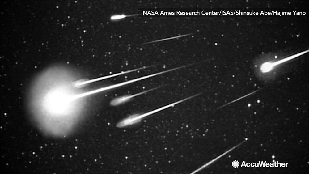 Look up this weekend for a glimpse of the Leonid meteor shower