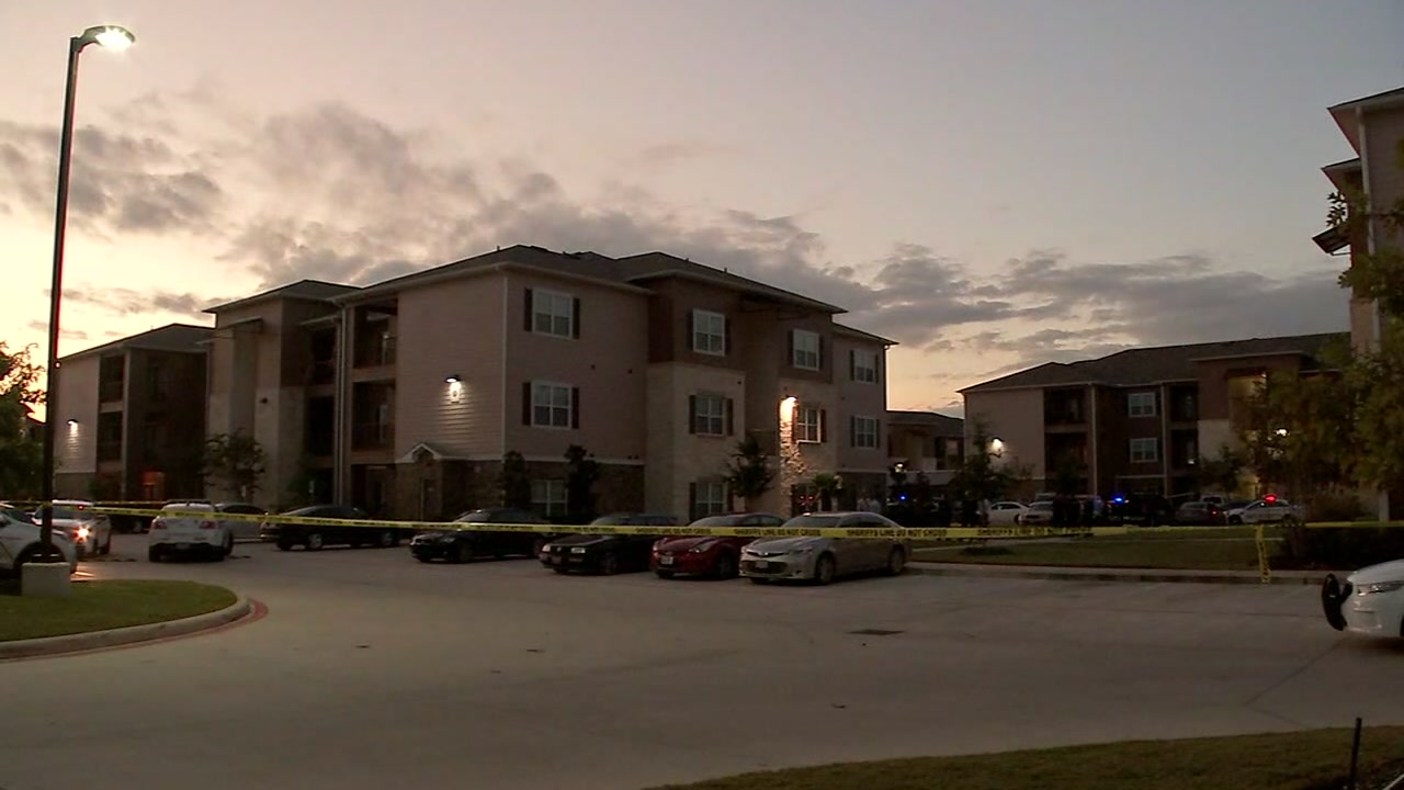 2 would-be robbers reportedly shot and killed in north Harris County
