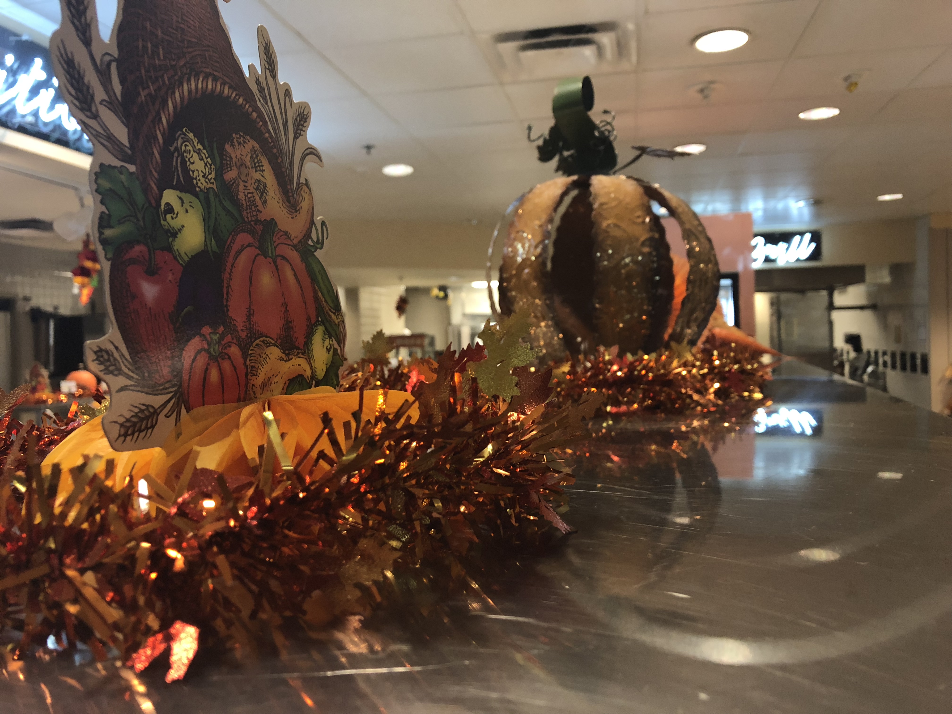 Fort Bragg soldiers prepare for a Thanksgiving feast.