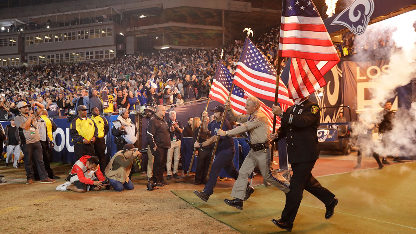 Fire Scene From Rams LA Rams honor first responders for heroic actions in Woolsey Fire ...