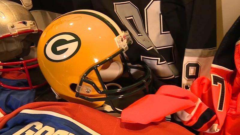 Souderton Company Accused Of Ing Phony Sports Memorabilia 6abc Com Souderton Company Accused Of Ing Phony Sports Memorabilia