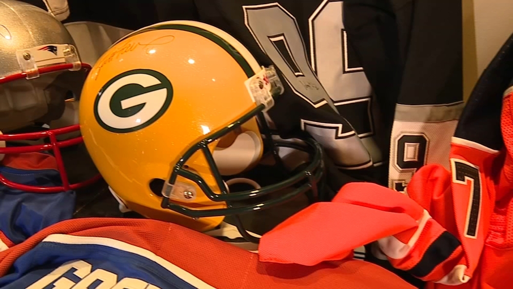 Local company accused of selling phony sports memorabilia