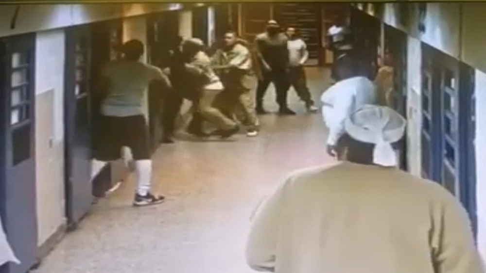 Rikers correction officers attacked in 2 separate incidents