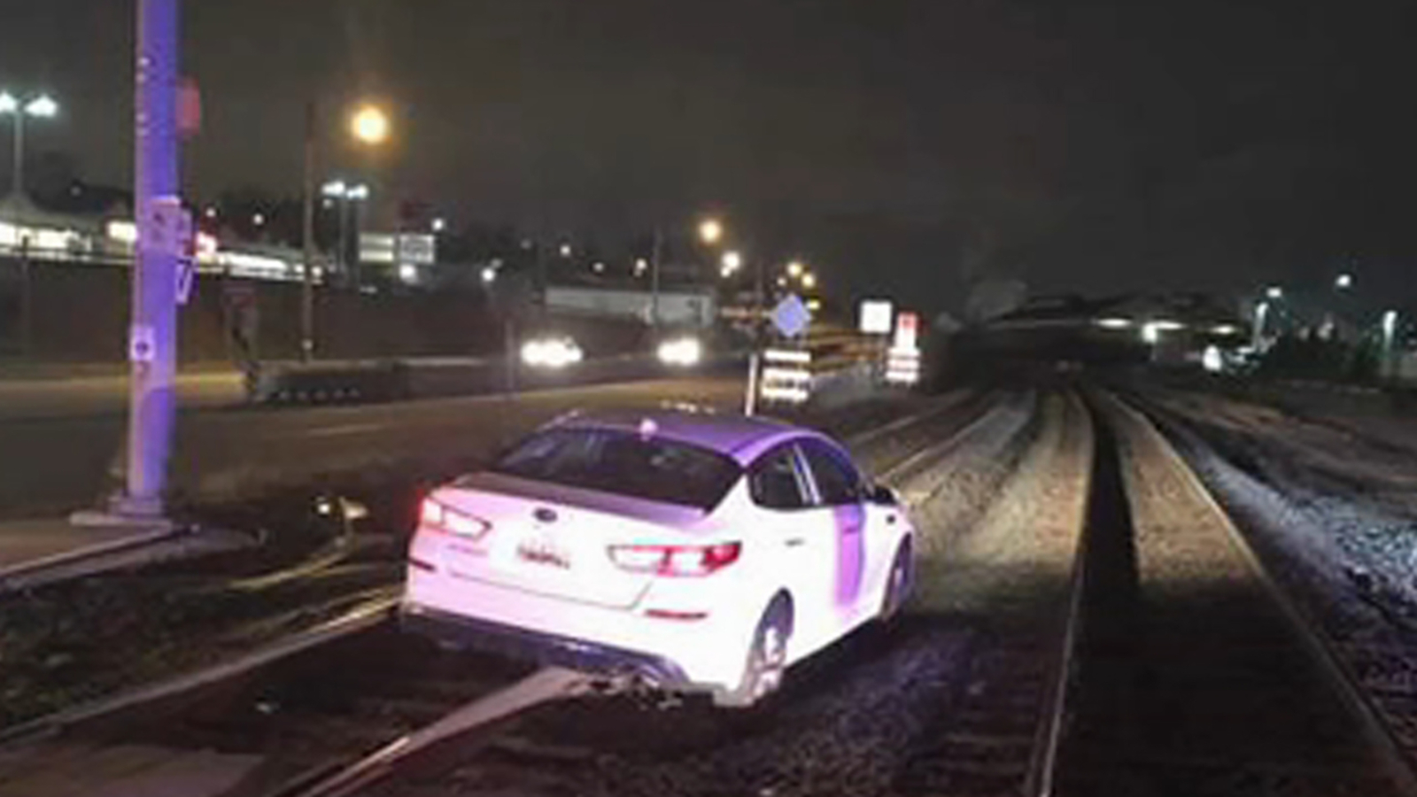 GPS took car onto railroad tracks in Pennsylvania, driver says - ABC7 ...