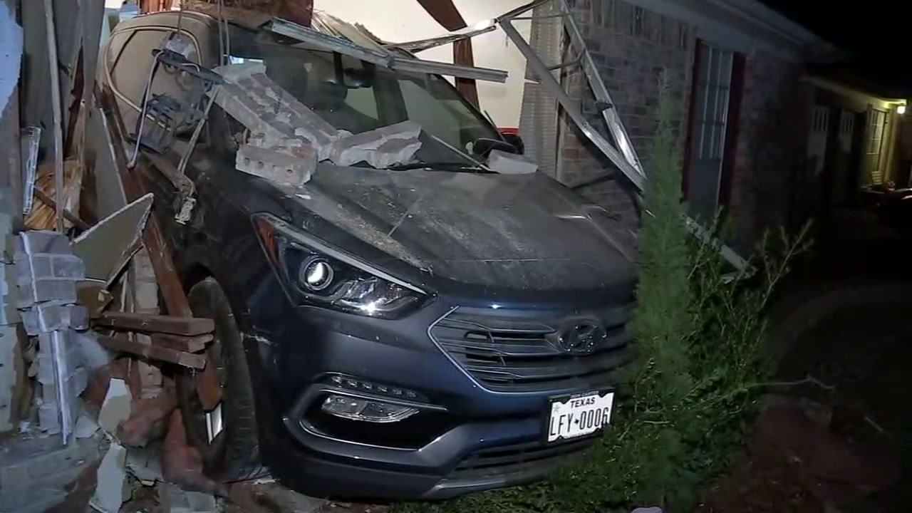 1 person injured after man crashes SUV into neighbor's home in southeast Houston