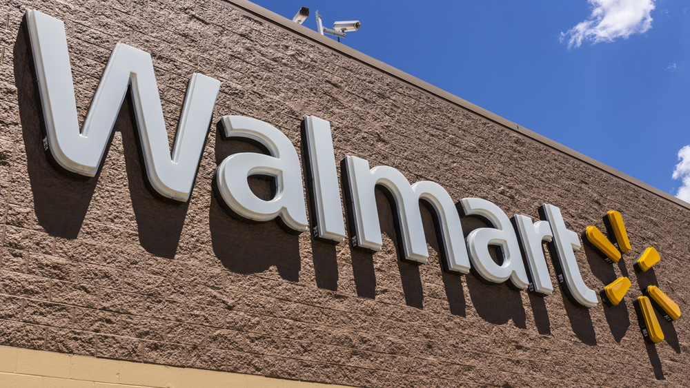 Secret Santa pays off $29K in layaway items at Walmart