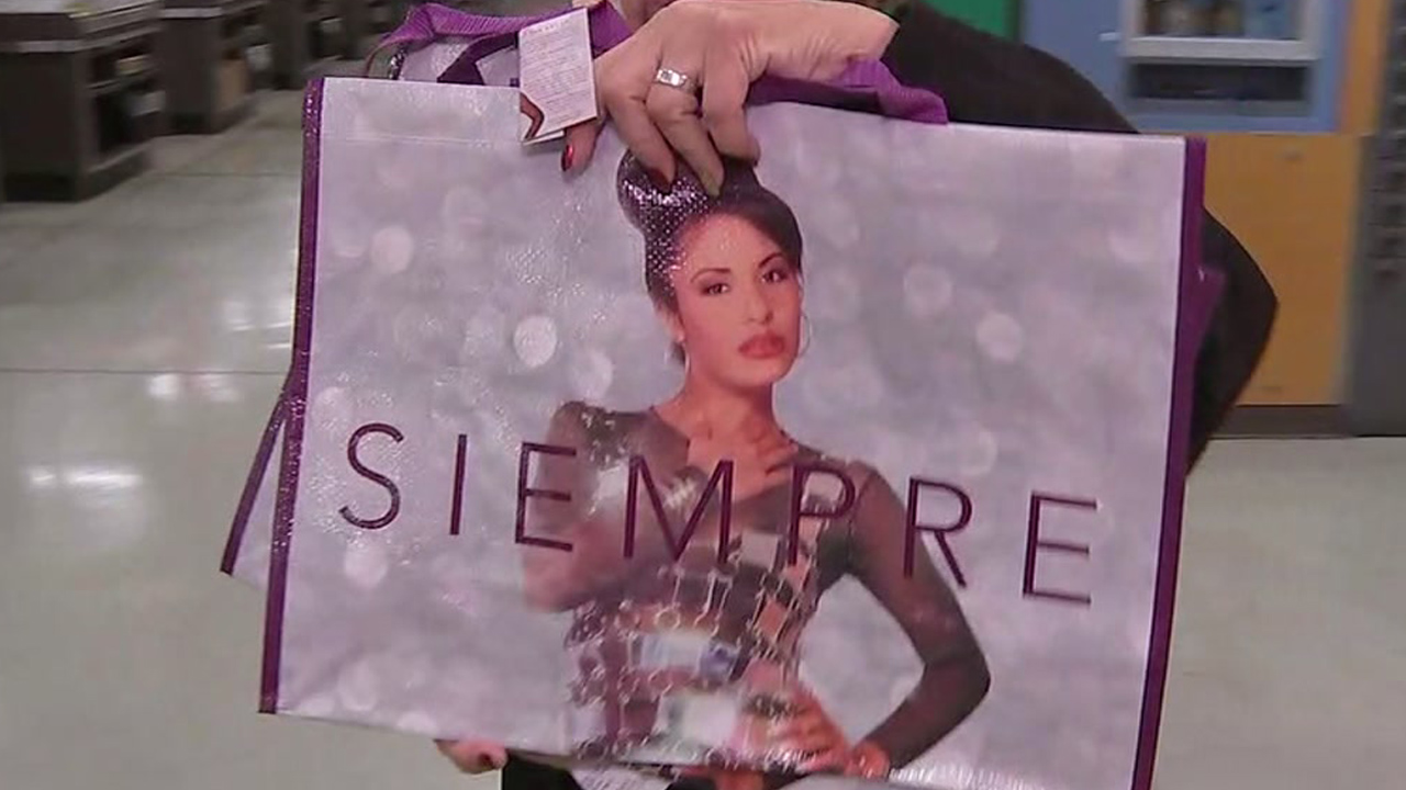 Selena bags selling at H-E-B