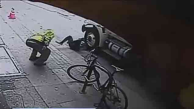 Suspect arrested for pushing man under truck in downtown LA