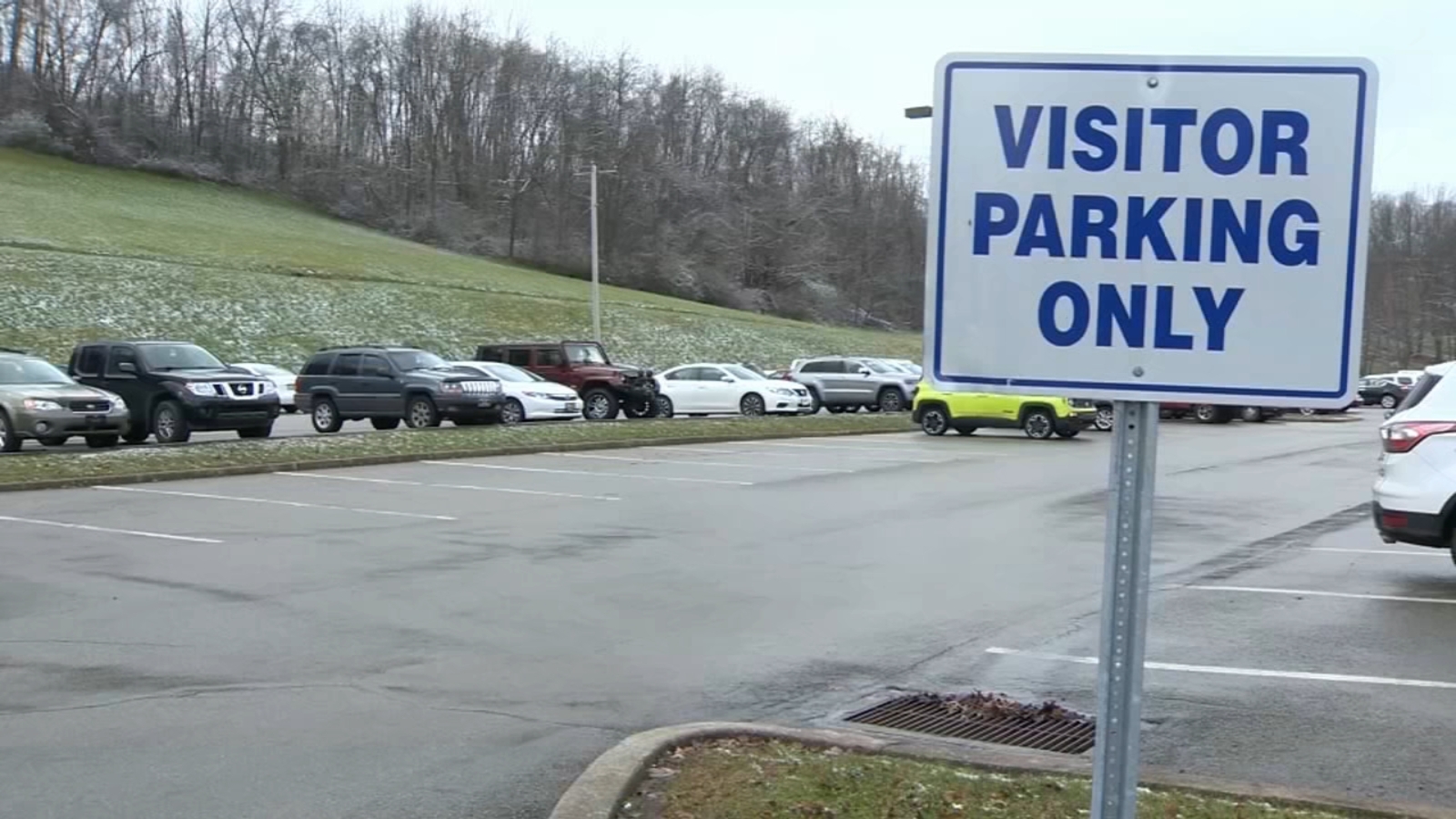 Philadelphia man freed from jail steals car from its parking lot ...