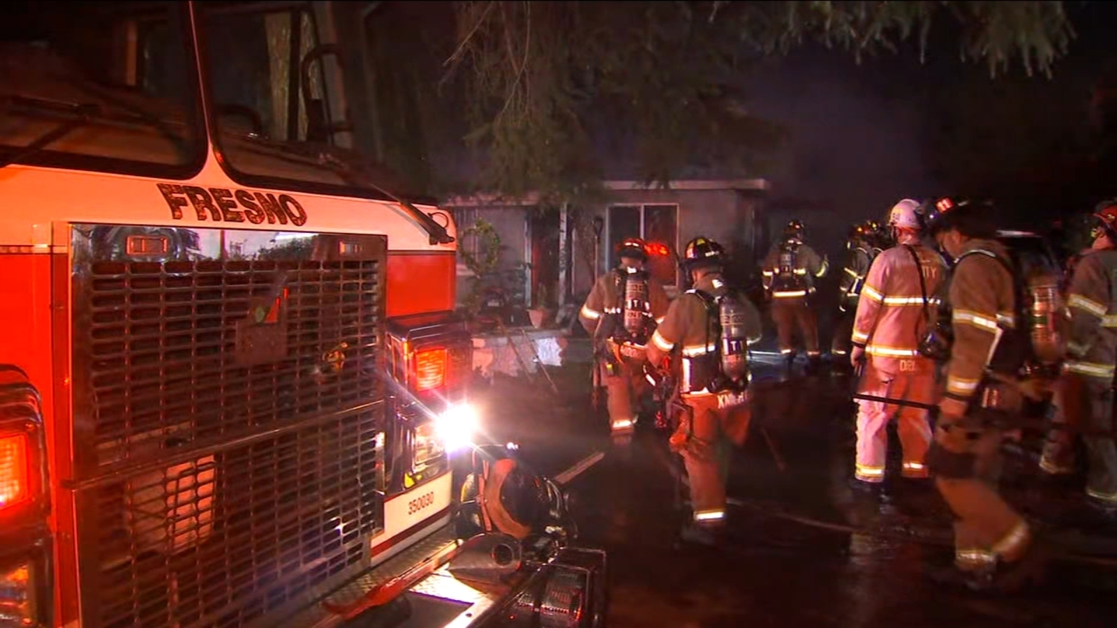 House fire in Central Fresno displaces family of six - ABC30 Fresno
