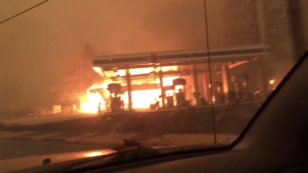 VIDEO: Former firefighter films as Paradise burns to ground