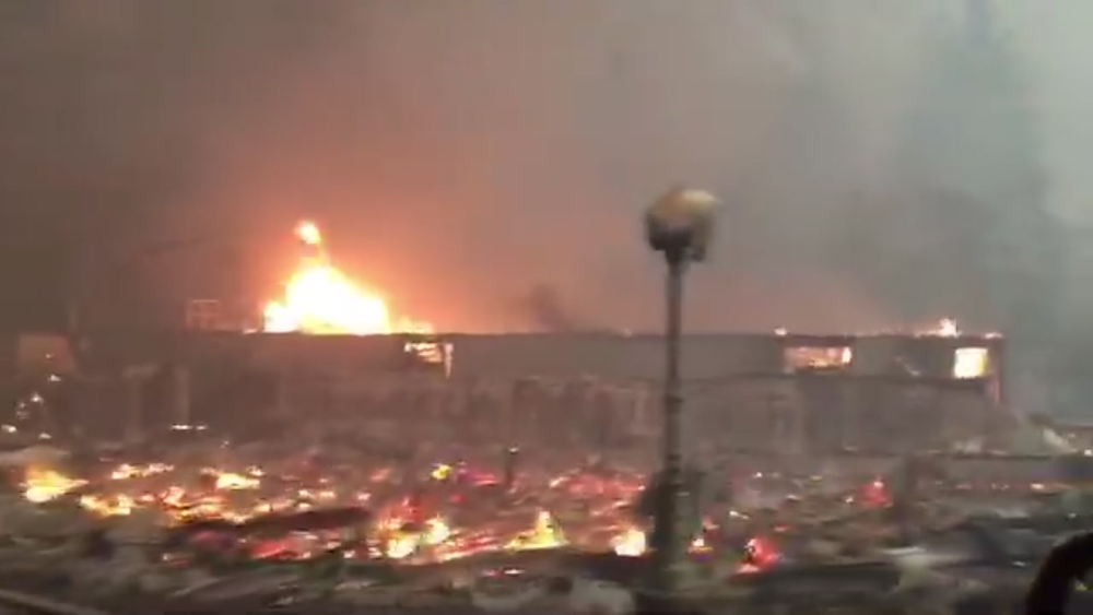 VIDEO: Former firefighter films as Paradise burns to ground