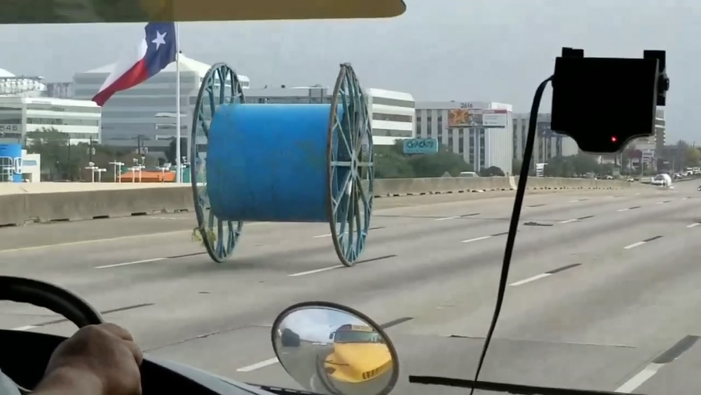 Runaway spool on Houston freeway