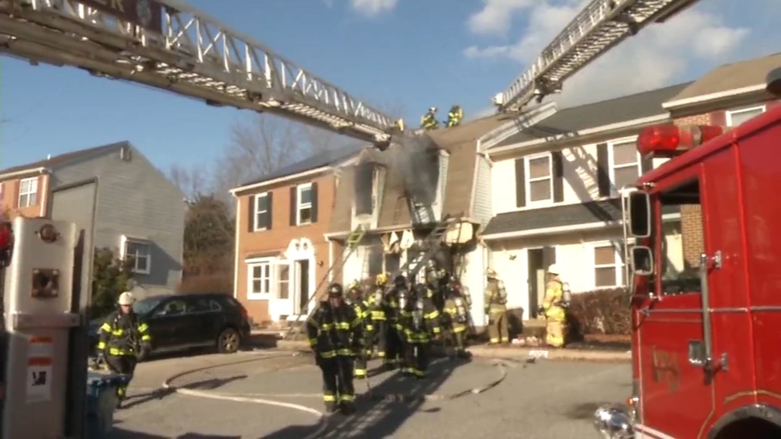 1 dead after fire in New Castle, Delaware townhouse 6abc Philadelphia