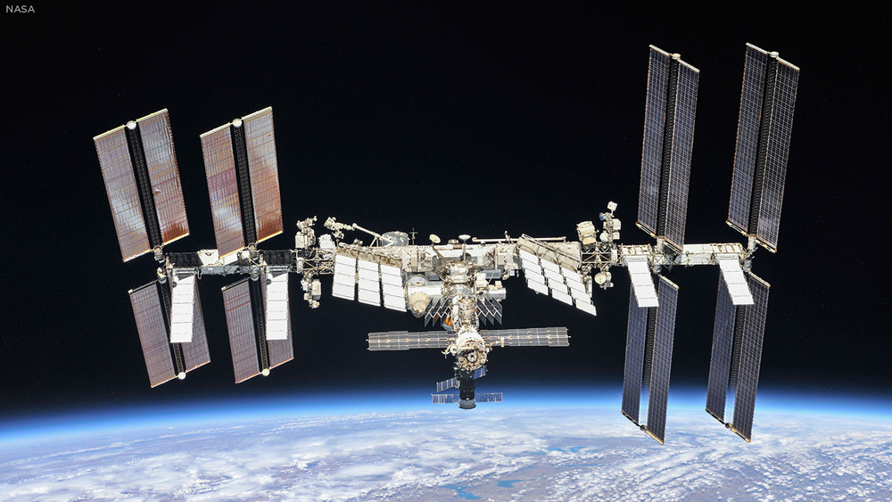 Christmas dinner arrives at the International Space Station