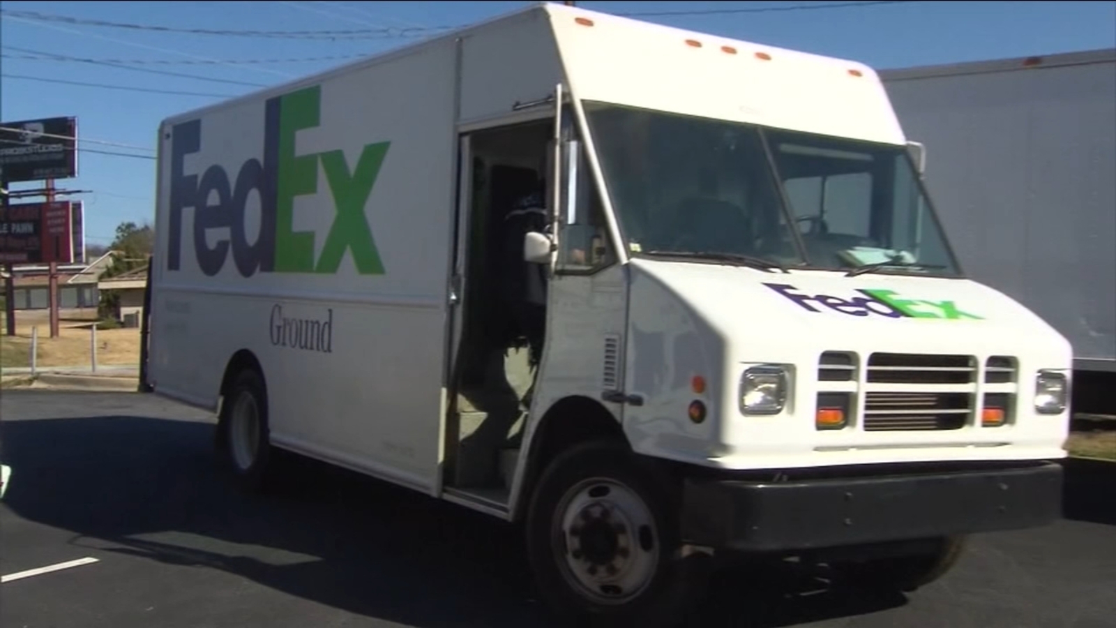 Walgreens partners with FedEx to launch nextday delivery service
