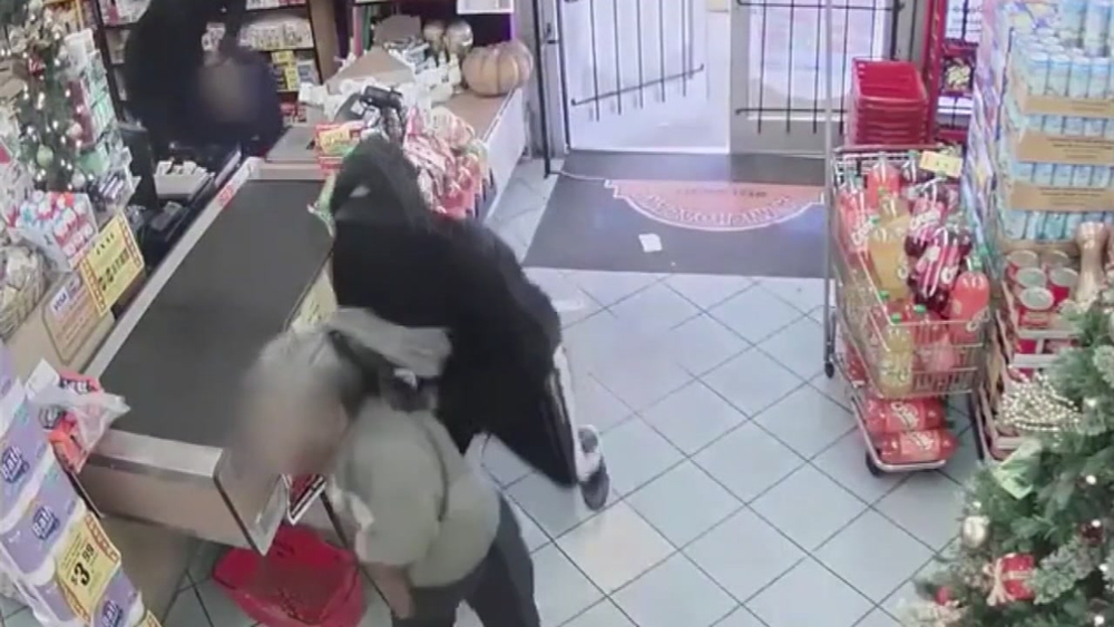 Police search for meat market robbery suspects 