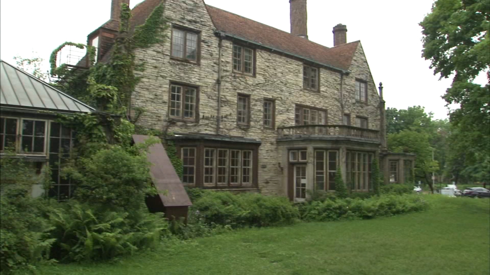 Evanston aldermen vote to preserve Harley Clarke mansion ABC7 Chicago