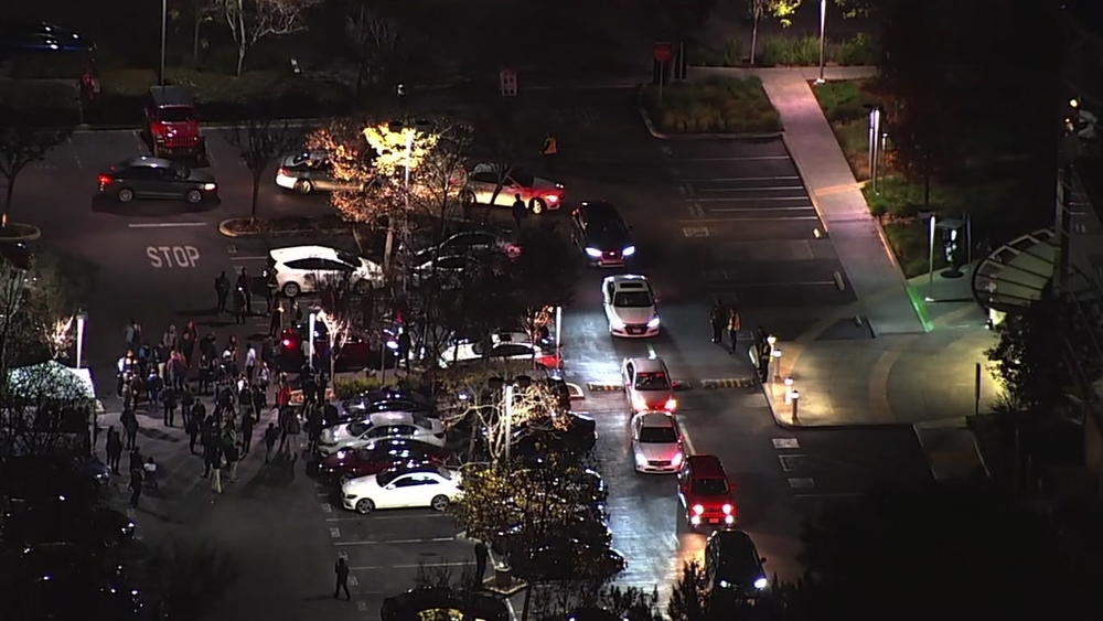No suspicious package, device found after scare at Facebook building in Menlo Park