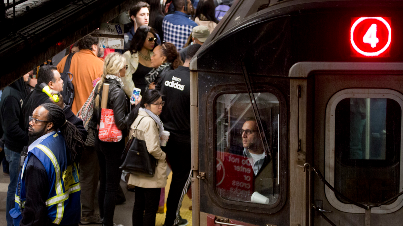 Man pushes woman onto subway tracks at Union Square ABC7 New York