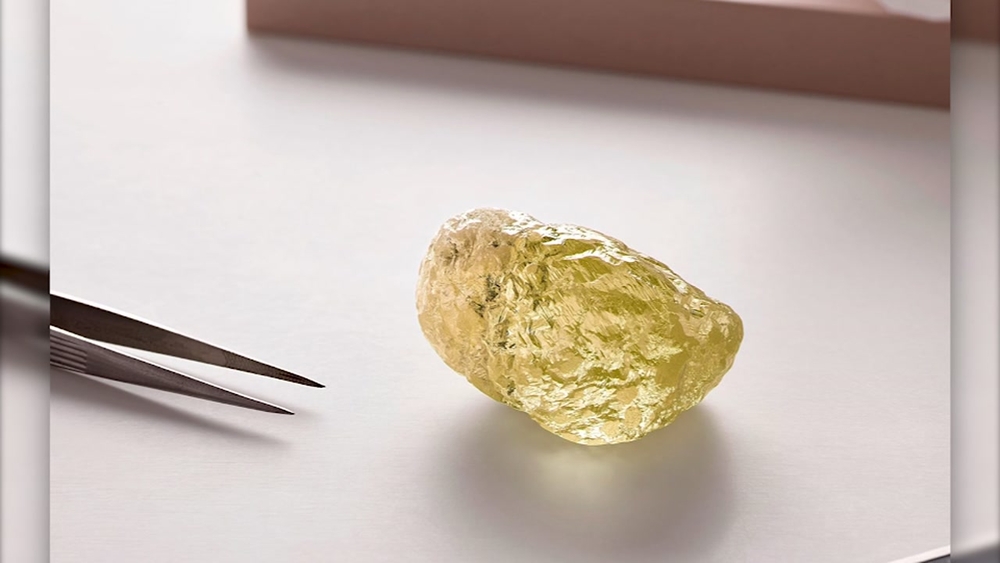 Largest known diamond in North America found in Canada