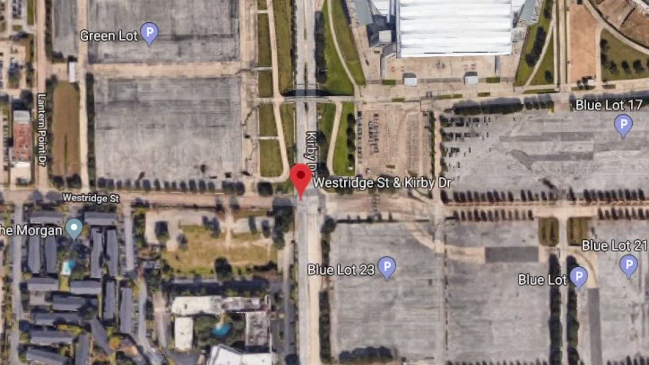 Houston Fire Dept. rescues 6 people stuck in elevator at NRG Stadium, HFD says
