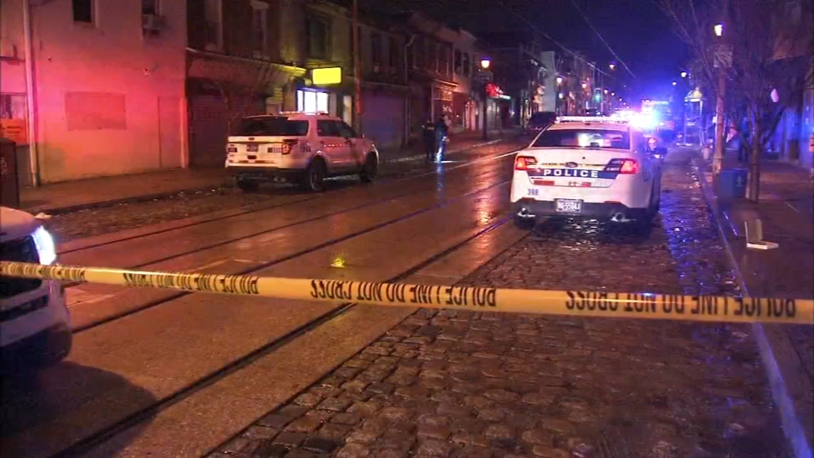 Man hospitalized after being shot in Germantown restaurant 6abc