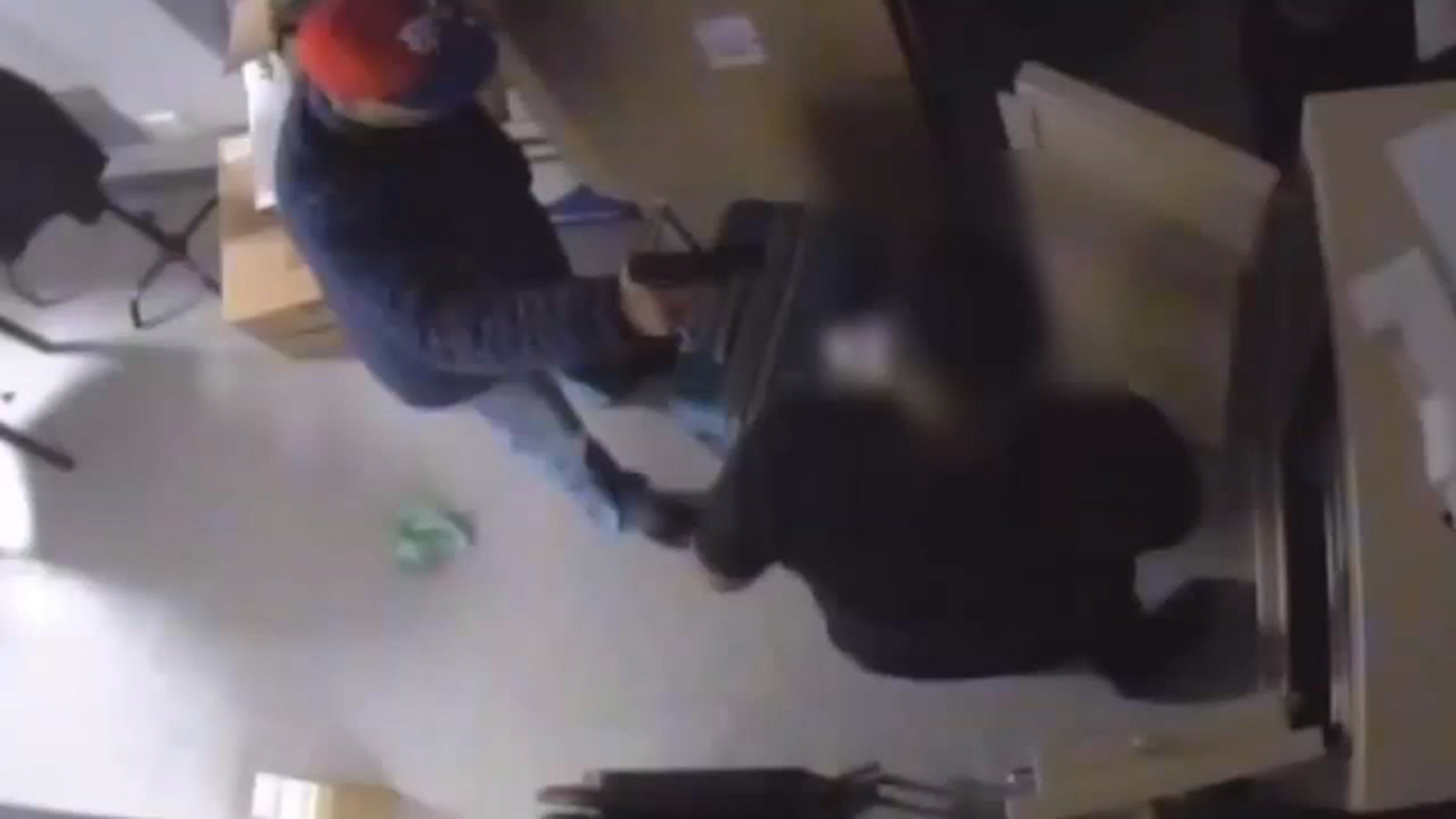 Armed robbery of $45,000 in cell phones in Lower Manhattan caught on ...