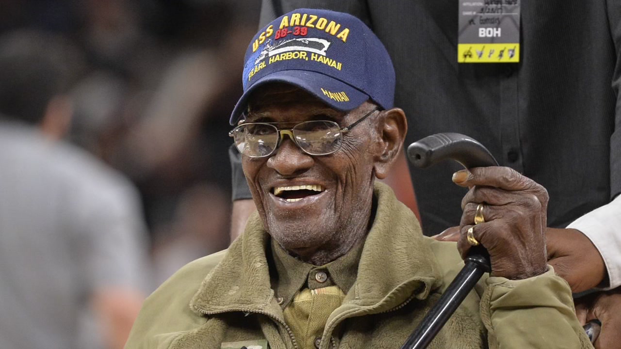 Oldest living WWII vet dies at 112