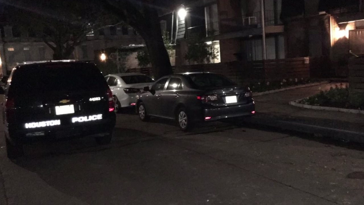 Man shot during home invasion in SW Houston, police say