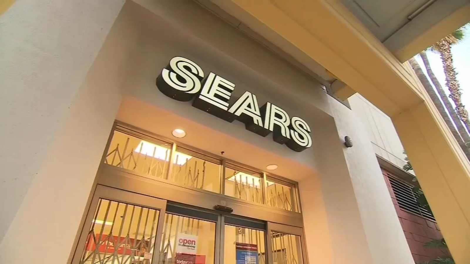 Sears closing 80 more stores, 2 in Illinois, as it faces liquidation