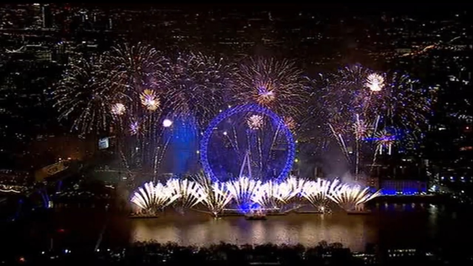 VIDEO: Watch New Year&#039;s Eve fireworks to celebrate 2019 around the world - ABC7 San Francisco