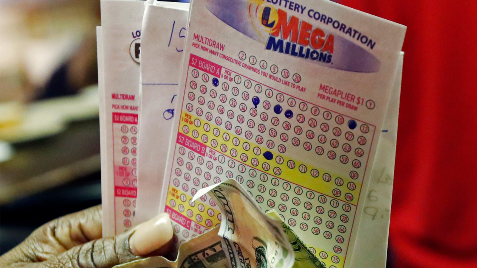 mega-millions-winning-ticket-sold-in-new-year-s-day-425m-drawing