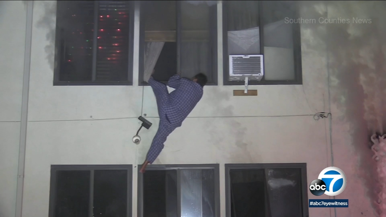 Couple jumps out window in Garden Grove apartment fire