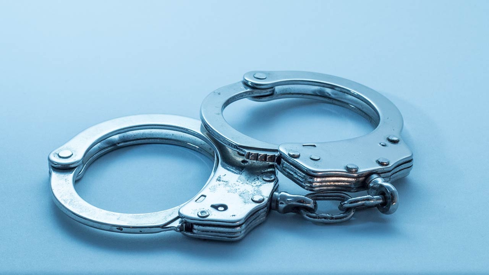 NYC crime: MTA subway cleaner randomly attacked at East Village station: Police - Vimarsana News