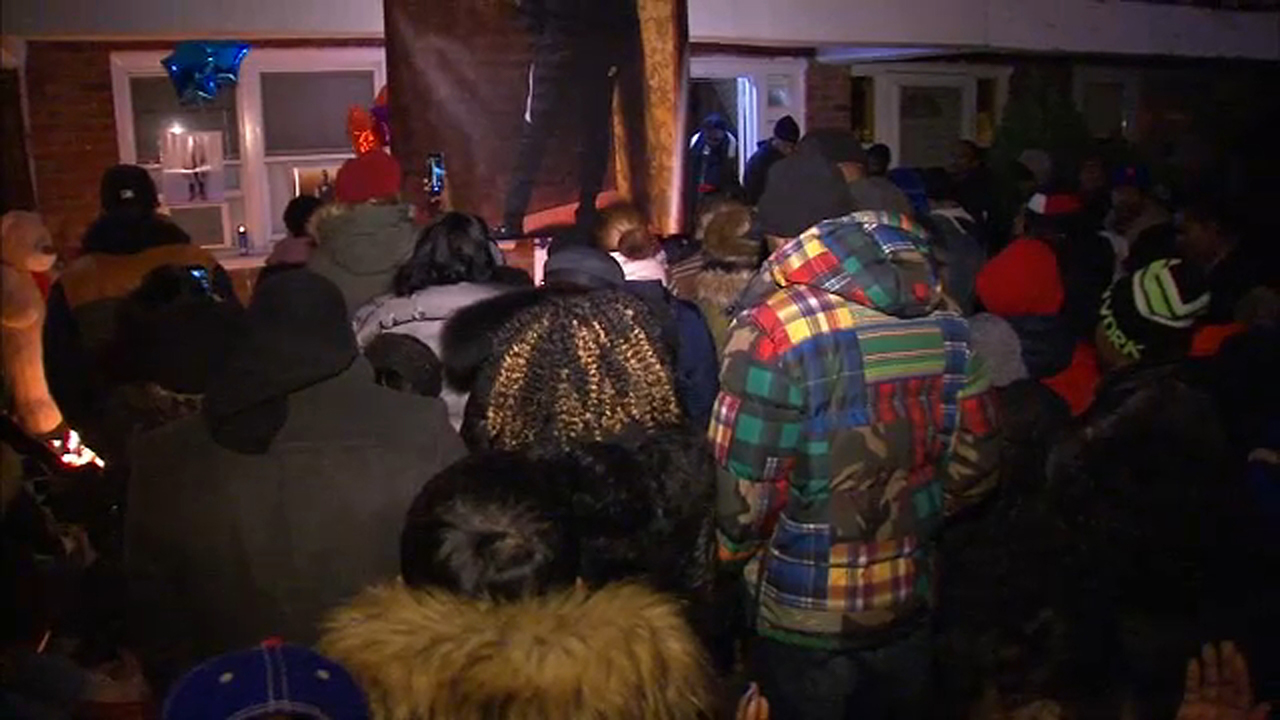 Vigil held for 11-year-old boy who died from smell of cooking fish in Brooklyn