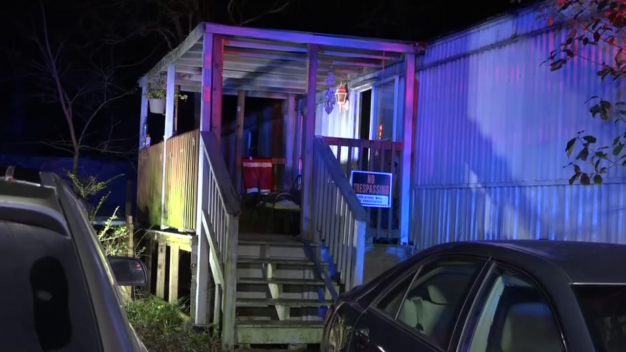 2-year-old boy receives second degree burns in mobile home fire, officials say
