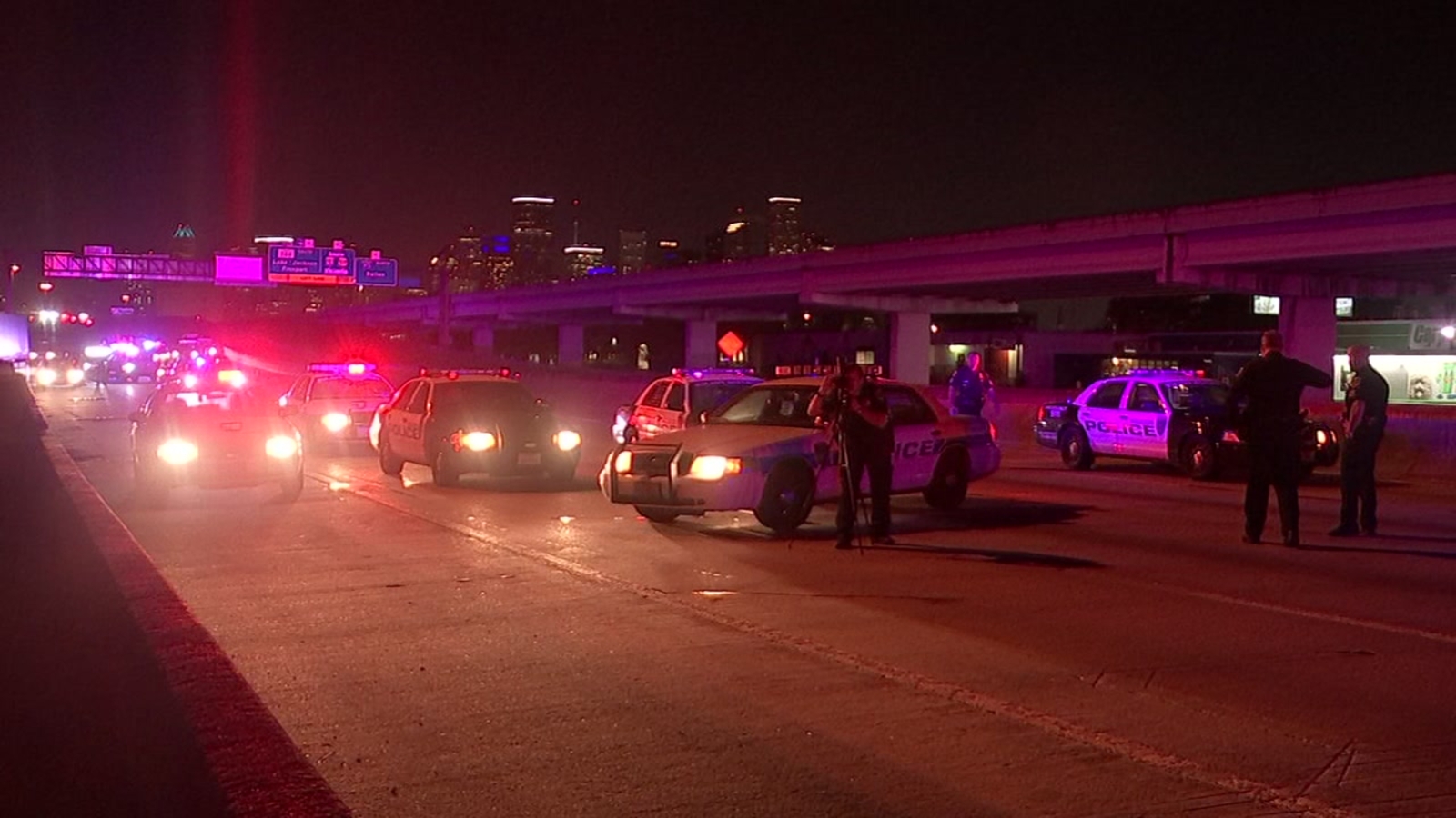 Woman hit and killed by 18-wheeler on Gulf Freeway - ABC13 Houston