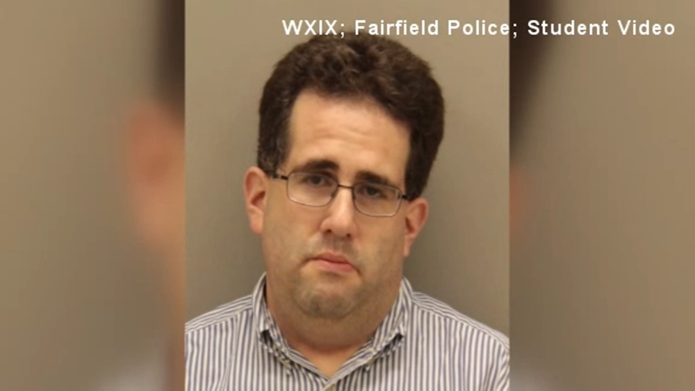 Ohio teacher accused of touching himself in class, caught on video