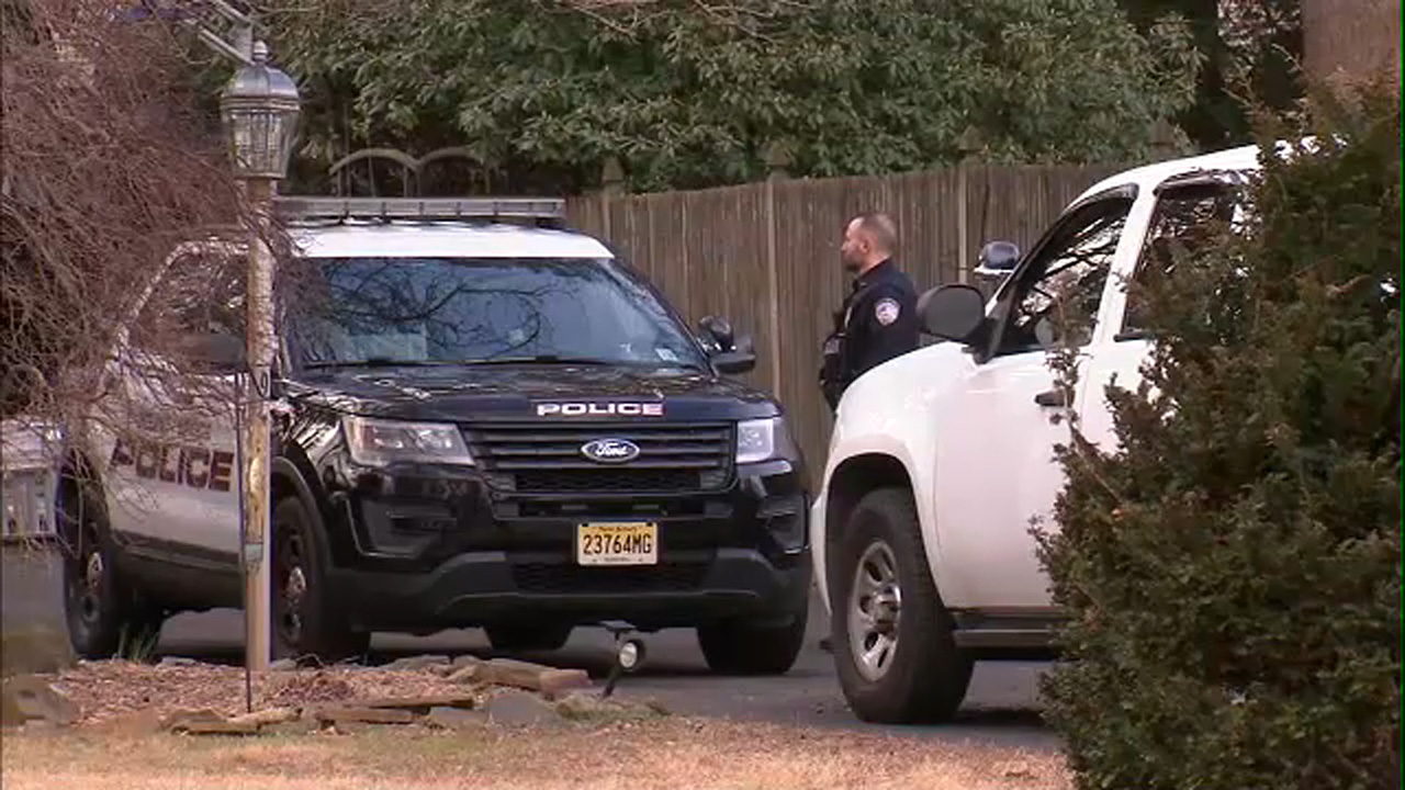 New Jersey resident wrestles gun from, shoots man outside home