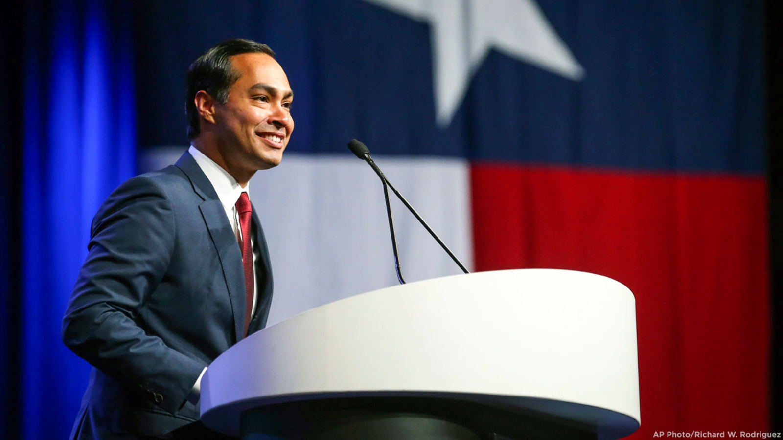 Julian Castro What to know about former HUD secretary, San Antonio