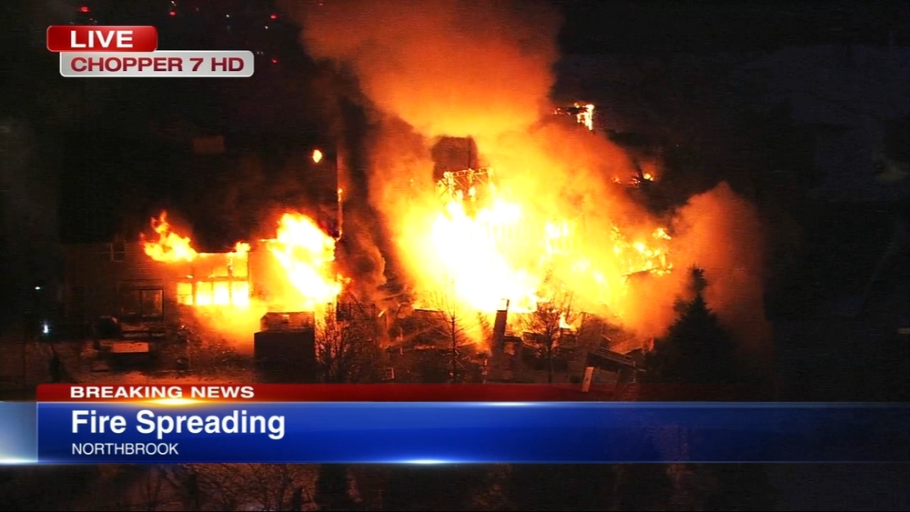 Northbrook house fire spreads from one home to another